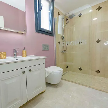 Luxury 4 Bedroom With Private Pool, 1003 Βίλα Φετιγιέ