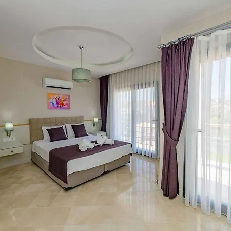 Luxury 4 Bedroom With Private Pool, 1003 Φετιγιέ