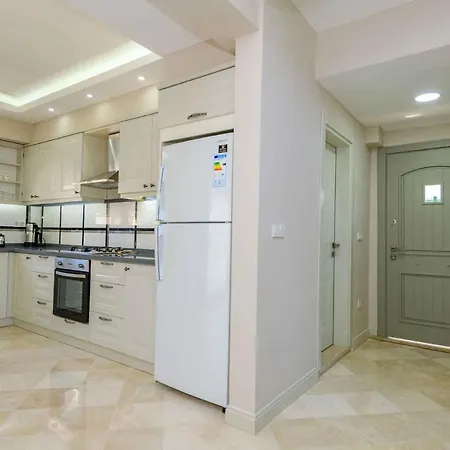 Luxury 4 Bedroom With Private Pool, 1003 Fethiye