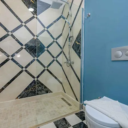 Villa Luxury 4 Bedroom With Private Pool, 1003 *
